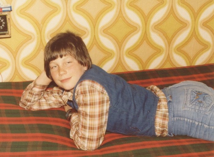 1976_01_POSEN AUF DEM BETT